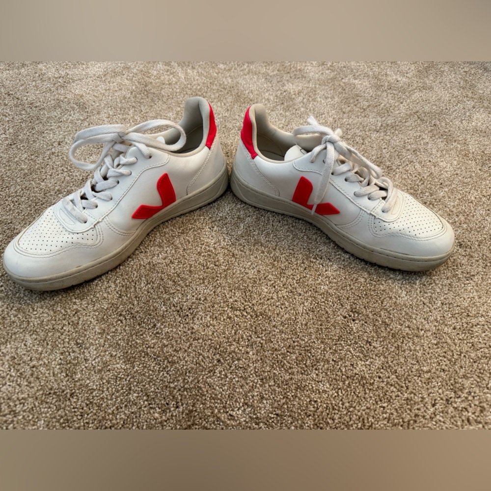 Veja white/pink sneakers sz 8.5 (40) - Picture 6 of 6